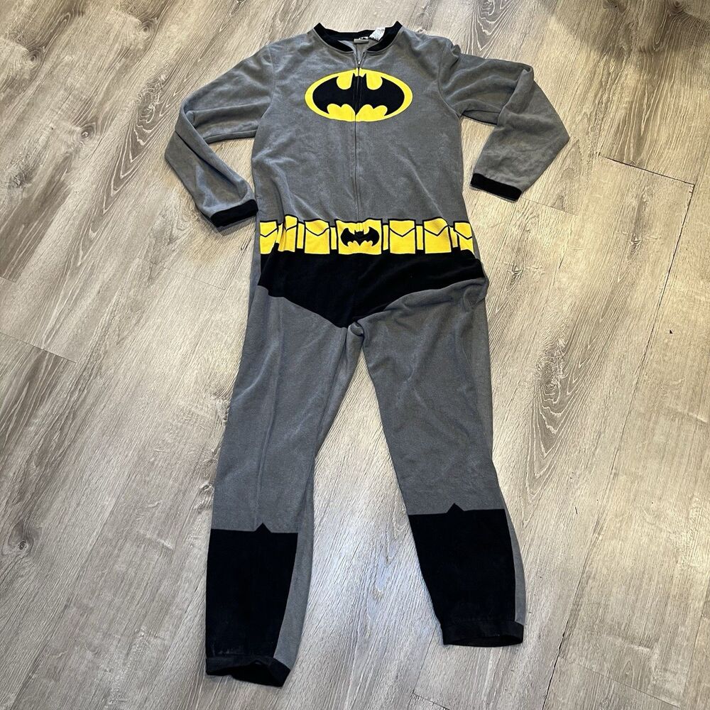 Batman One Piece Pajamas Adult Size Medium Gray Soft Fleece Jumpsuit DC Universe